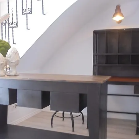 Tak Boutique Old Town Гостьовий будинок Марбелья