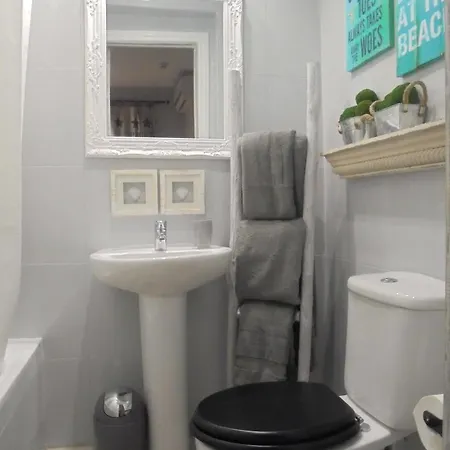 Tak Boutique Old Town Con Parking Bajo Disponibilidad Hasta 15 Marzo 2026 Marbella