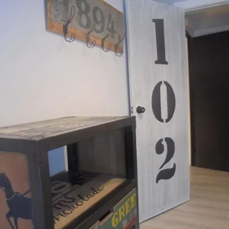 Tak Boutique Old Town Гостьовий будинок *