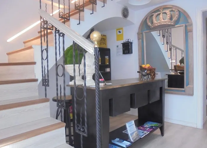 بيت الشباب تاك ماربيا