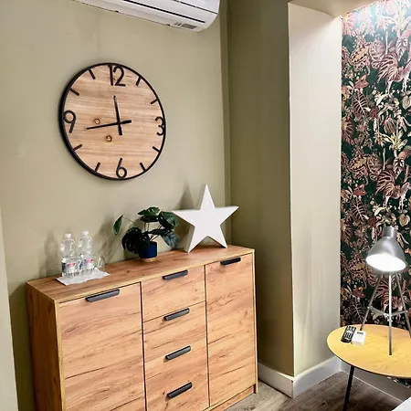 Tak Boutique Old Town Πανσιόν Μαρμπέλλα