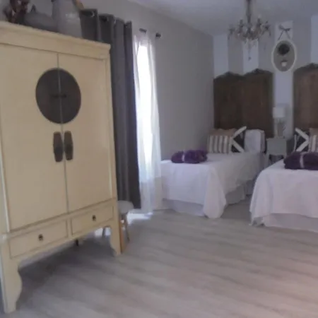 Πανσιόν Tak Boutique Old Town *
