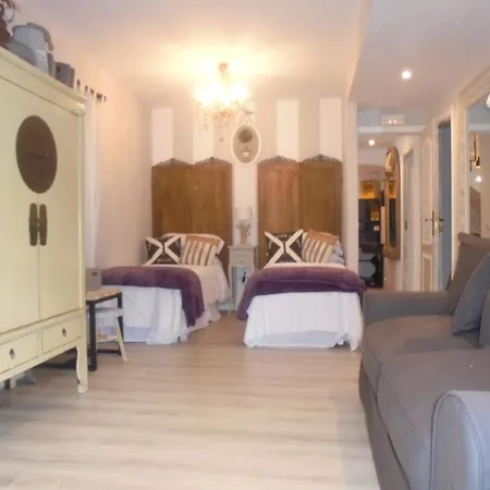 Tak Boutique Old Town Con Parking Bajo Disponibilidad Hasta 15 Marzo 2026