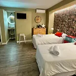 Tak Boutique Old Town * Марбелья