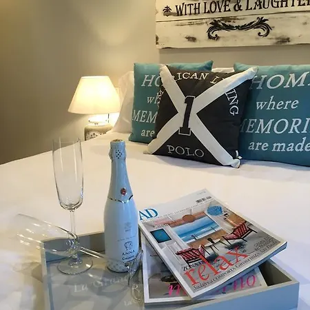 Tak Boutique Old Town Con Parking Bajo Disponibilidad Hasta 15 Marzo 2026 Vendégház